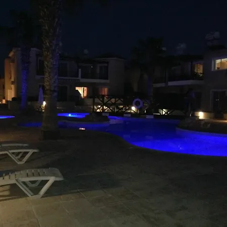 Sirena Sunrise 120 Apartment Paphos Exterior photo